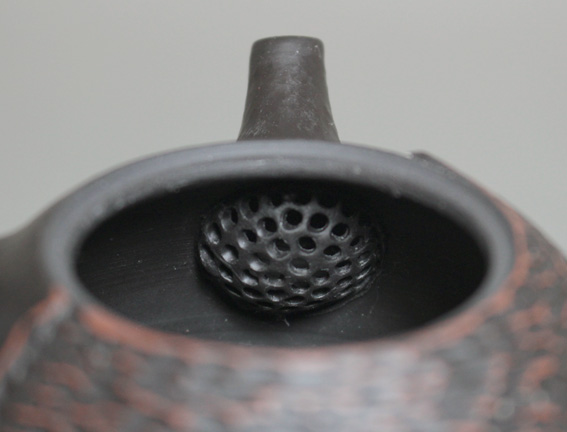 Kokudei cut teapot by Yoshiki
