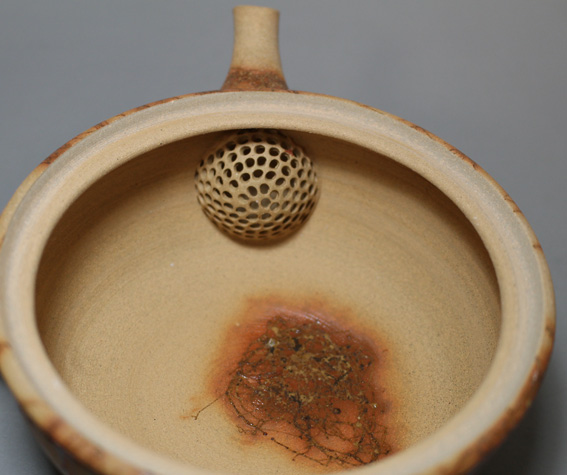 Japanese pottery- Tokoname kyusu teapot by Yoshiki
