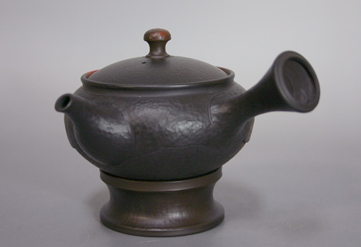 Round base yohen kyusu with stand by Yoshiki