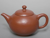 Japanese pottery- Tokoname teapot by Yoshiki