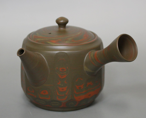 Japanese pottery - Tokoname teapots by Yusen -Nerikomi
