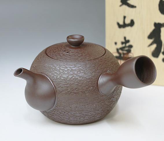 Banko teapots by Jitsuzan II