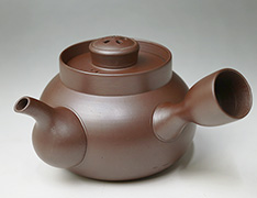 Banko teapot by Jitsuzan II