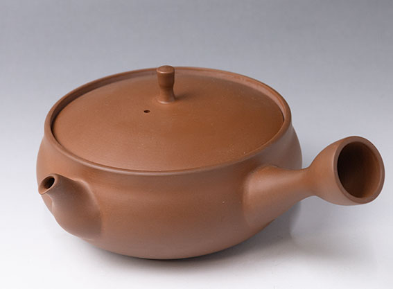 Banko teapots by Otsuki Shun