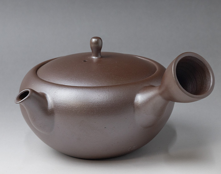 Banko teapots by Otsuki Shun