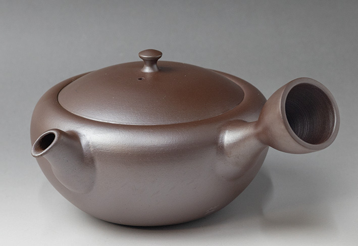 Banko teapots by Otsuki Shun