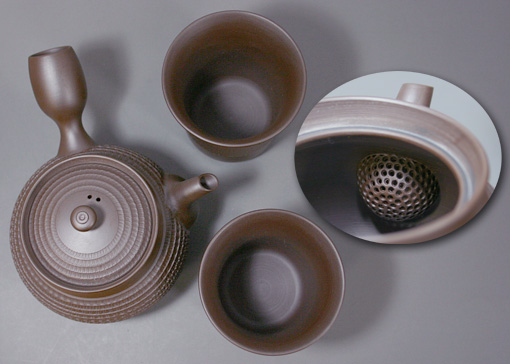 Banko Shidei kyusu teapot by Tachi Masaki