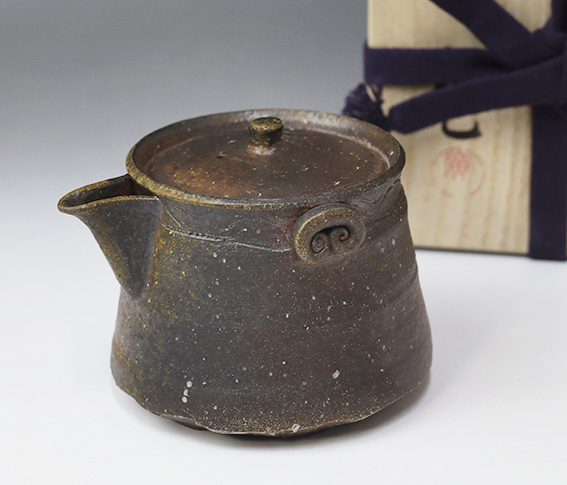 Banko teapots by Yamamoto Hiromi