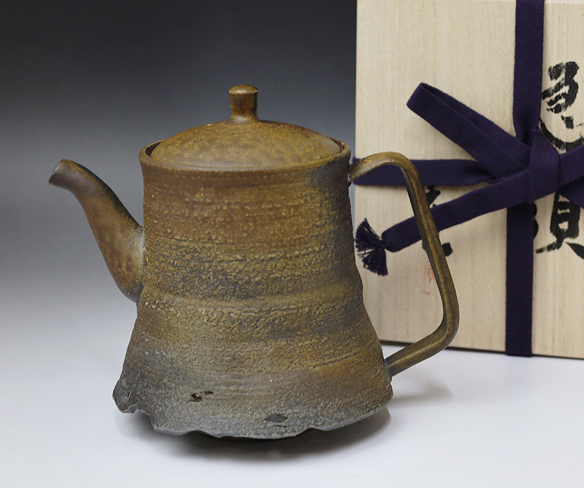 Banko teapots by Yamamoto Hiromi