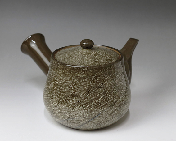 Gagyu Pampas grass teapot