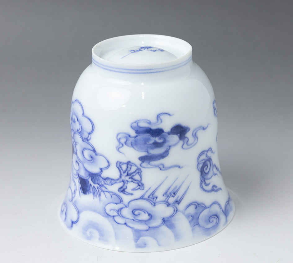 Hirado eggshell porcelain dragon yunomi - side view