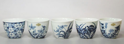 Arita handpainted tea bowls by Okabe Michiko