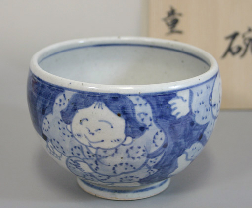 Arita handpainted tea bowl -Ippukuwan