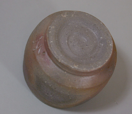Japanese pottery - Bizen yohen yunomi teacup bowl by Mimura Kimiko