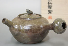 Bizen teapot