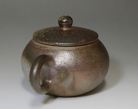 Bizen teapot from MugenAn studio