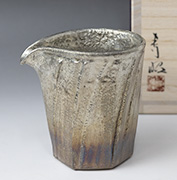 Bizen katakuchi sake pourer