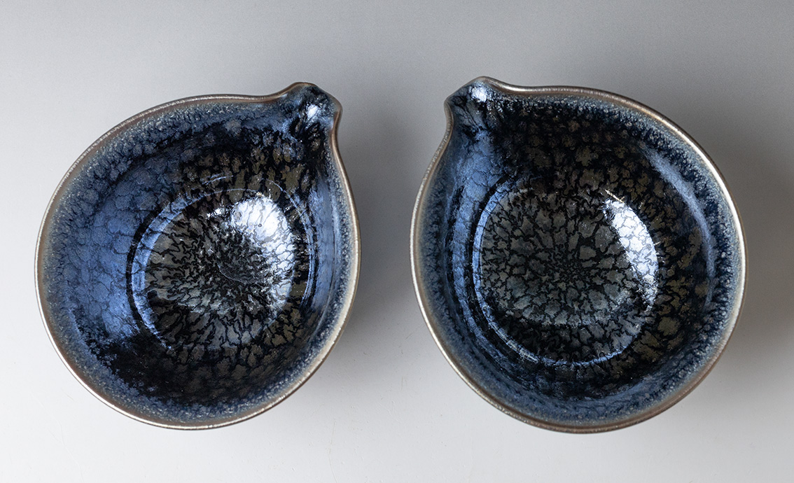 Hyoen tenmoku katakuchi sake pourer by Hashimoto Daisuke