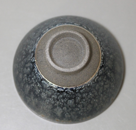 Tenmoku sakecup by Hashimoto Daisuke