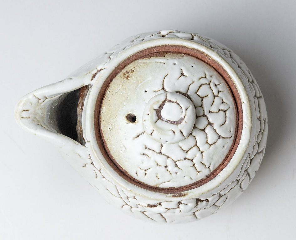 Hagiyaki Kairagi houhin by Mukuhara Kashun - top view