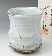 Hagi yunomi teacup by Mukuhara Kashun