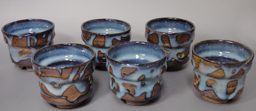 Aohagi "Chirashi" yunomi by Seigan