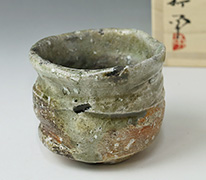 Iga guinomi sake cup by Atarashi Manabu