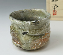 Iga guinomi sake cup by Atarashi Manabu