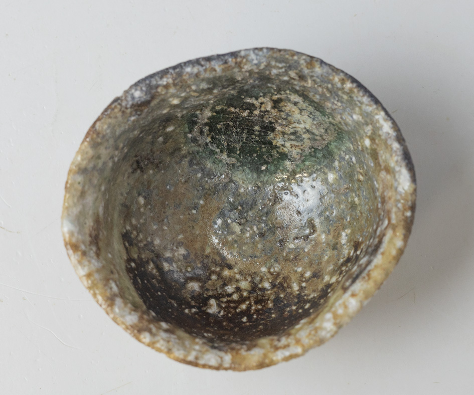 Iga guinomi sake cup #62, interior view