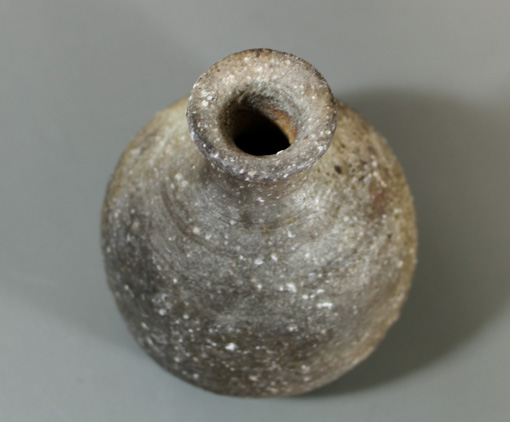 Iga pottery tokkuri sake flask