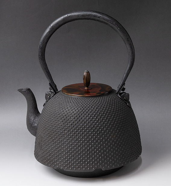 Ikenaga Ironworks: Nambu Cast Iron Tea Kettle Nozomi - Induction Heati –