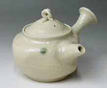 Japanese tea ware by Ogawa Jinpachi