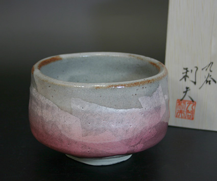 Kutani aka ginsai matcha chawan