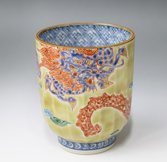 Japanese pottery/Kyoto ware yunomi teacup from Ichiraku kiln