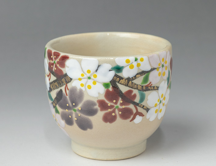 Kyoyaki Handpainted Hanagoyomi (Cherry Blossom) sake cups from Kakozangama