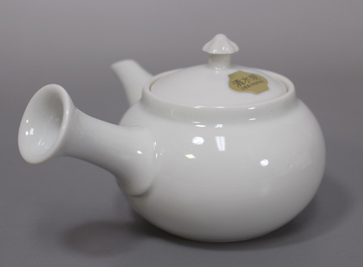 Kyoto ware-Kyoyaki white porcelain teapot by Shoami