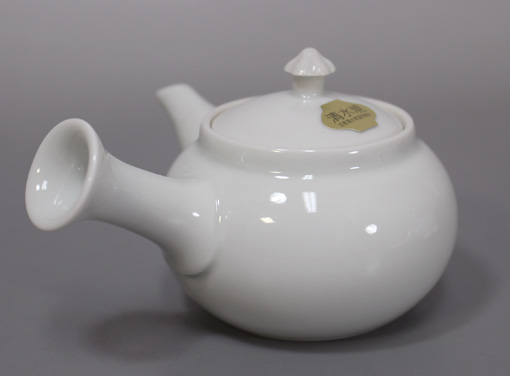 Handcrafted white porcelain teapot by Takano Shouami