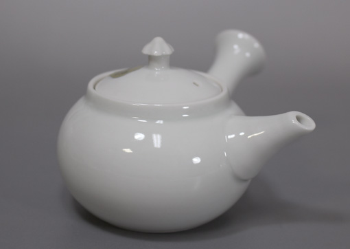 Handcrafted white porcelain teapot by Takano Shouami