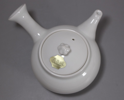 Handcrafted white porcelain teapot by Takano Shouami