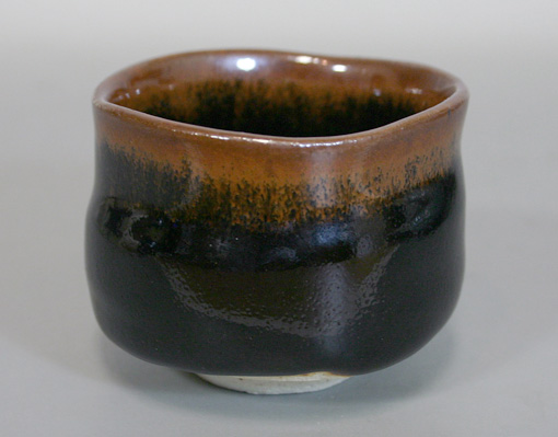 Japanese pottery - Tenmoku guinomi by Tomatsu Kazunori (Manten kiln)