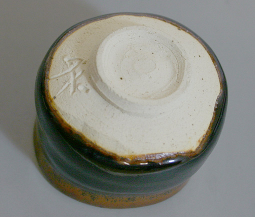 Japanese pottery - Tenmoku guinomi by Tomatsu Kazunori (Manten kiln)
