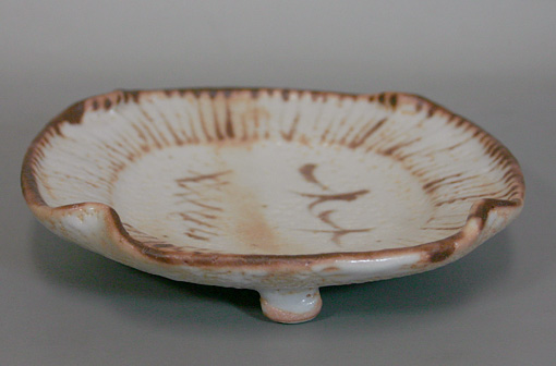 Shino tetsu-e plate by Nakashima Masao