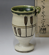 Oribe footed sake cup by Tanaka Motohiko