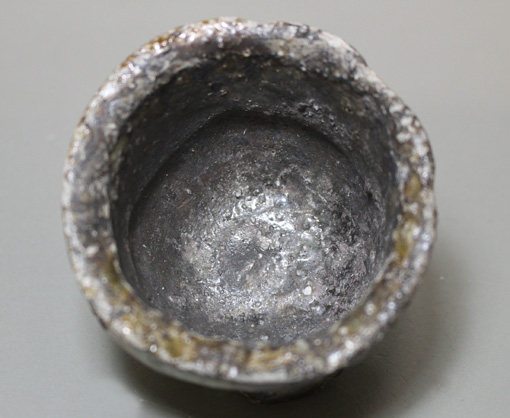 Japanese pottery  - Tanba (Tamba) guinomi sake cup