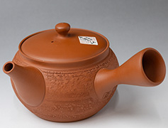 Japanese pottery - Tokoname teapots by Gyokko