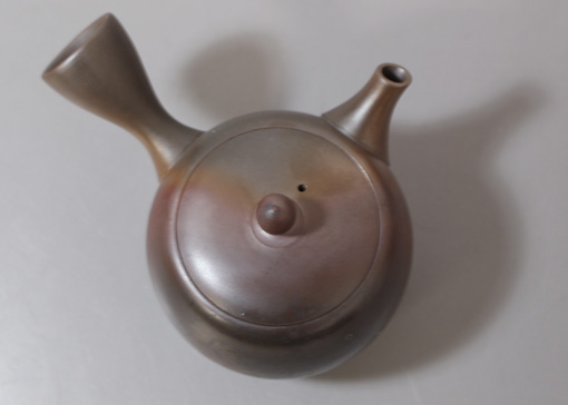 Tokoname teapot kyusu by Gyokko