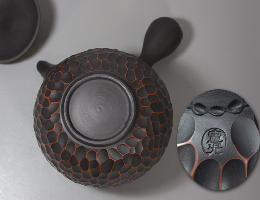 Tokoname handcrafted teapot by Kenji