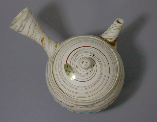 Tokoname handcrafted teapot by Kenji