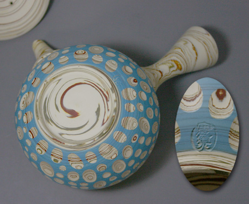 Tokoname handcrafted teapot by Kenji