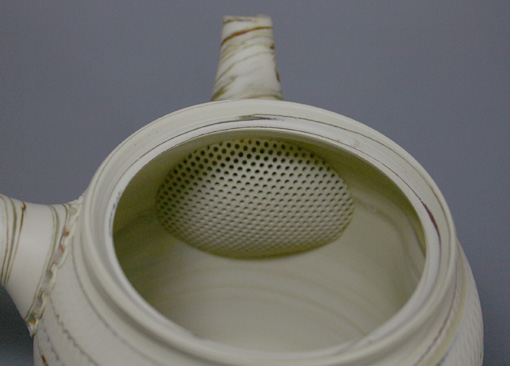 Tokoname handcrafted teapot by Kenji